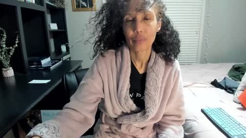 wishlist on bio online show from 8, 3, 2025