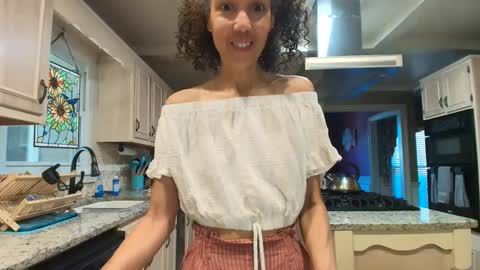 wishlist on bio online show from 11, 4, 2026