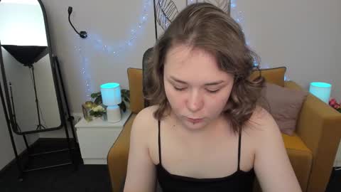 Snapshot of alli_zi chatting on 11, 9, 2025 Blair online show from 11, 9, 2025