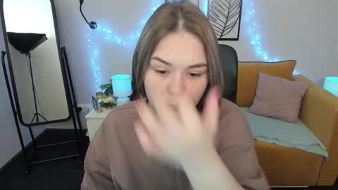 Snapshot of alli_zi chatting on 13, 9, 2025 Blair online show from 13, 9, 2025