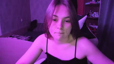 Snapshot of alli_zi chatting on 25, 9, 2025 Blair online show from 25, 9, 2025