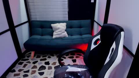 Snapshot of allicerosero chatting on 25, 9, 2025 Allice online show from 25, 9, 2025