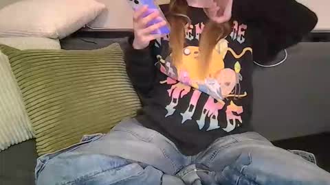 alliebearx online show from 24, 4, 2026