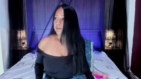 Snapshot of alliebennet chatting on 14, 5, 2026 ALISON online show from 14, 5, 2026