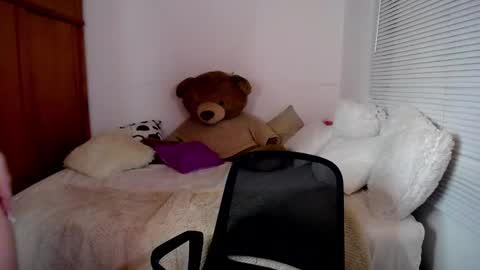 Allie  online show from 29, 12, 2024