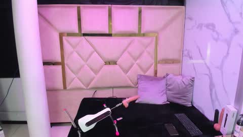Snapshot of allison_69ts chatting on 14, 3, 2026 allison_69ts online show from 14, 3, 2026