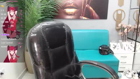 Snapshot of allison_garcia chatting on 22, 10, 2025 ALLISON online show from 22, 10, 2025