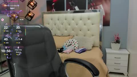 Snapshot of allison_garcia chatting on 19, 5, 2026 ALLISON online show from 19, 5, 2026