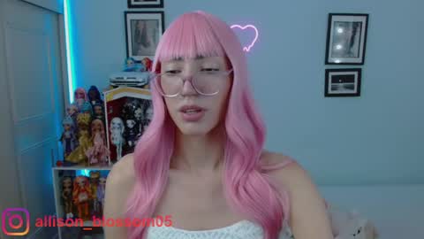   online show from 9, 2, 2025