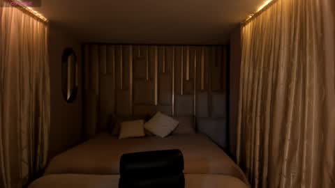 Snapshot of allisonrogersx chatting on 17, 11, 2025 Allison Rogers online show from 17, 11, 2025