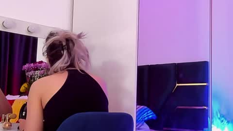 AllisonSweetie online show from 27, 4, 2026