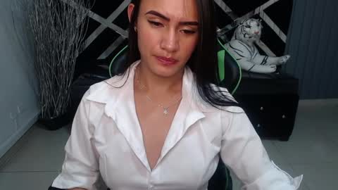 Snapshot of allisson_a chatting on 29, 1, 2025 Allisson online show from 29, 1, 2025