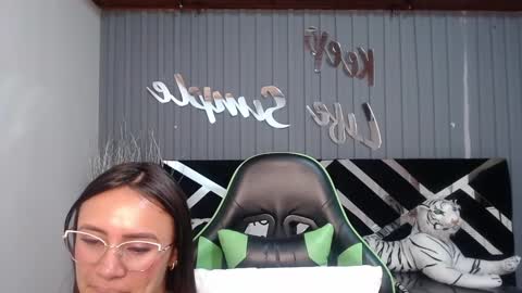 Snapshot of allisson_a chatting on 25, 2, 2025 Allisson online show from 25, 2, 2025