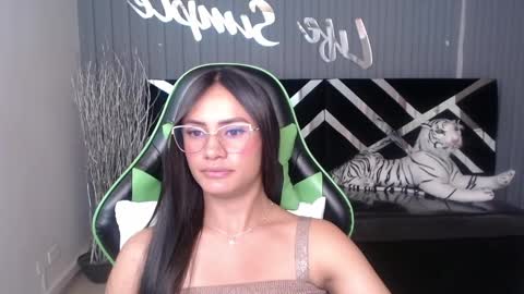 Snapshot of allisson_a chatting on 26, 2, 2025 Allisson online show from 26, 2, 2025