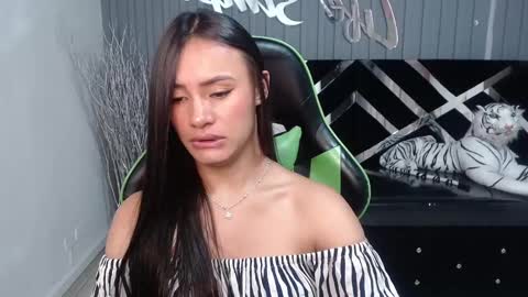 Snapshot of allisson_a chatting on 28, 2, 2025 Allisson online show from 28, 2, 2025