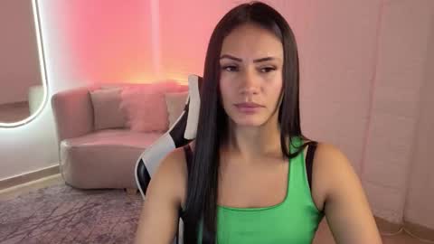 Snapshot of allisson_a chatting on 13, 11, 2025 Allisson online show from 13, 11, 2025