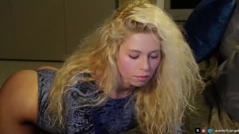 allissonhotbb online show from 5, 3, 2025