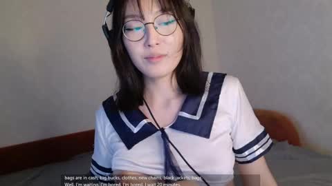 Snapshot of alllinaeve chatting on 15, 4, 2026 Alina online show from 15, 4, 2026