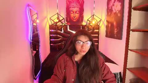 Snapshot of alllyson_ chatting on 1, 7, 2026 alison online show from 1, 7, 2026