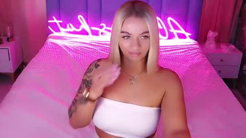 AlwaysHot online show from 18, 11, 2025