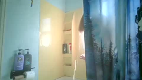 Snapshot of allwolf0323 chatting on 15, 9, 2025 allwolf0323 online show from 15, 9, 2025