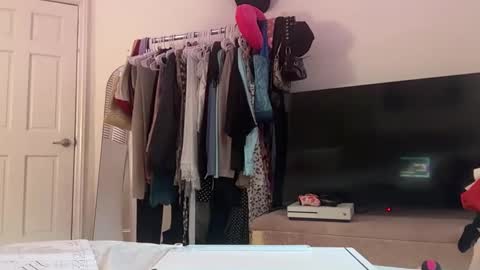 allyanalangel online show from 25, 4, 2026