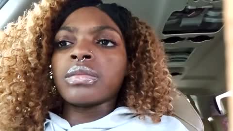 allylicious online show from 26, 1, 2025