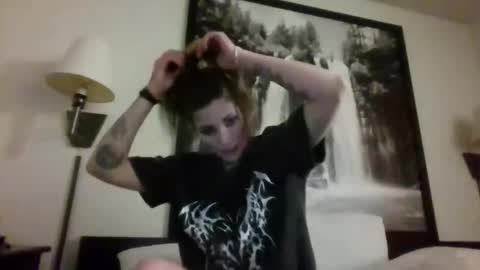 Snapshot of allymoon1369 chatting on 12, 5, 2026 allymoon1369 online show from 12, 5, 2026