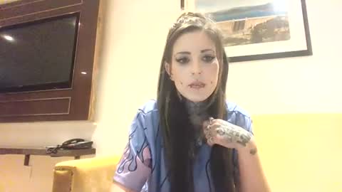 Snapshot of allymoon1369 chatting on 25, 5, 2026 allymoon1369 online show from 25, 5, 2026