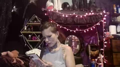 Snapshot of allymoon1369 chatting on 6, 6, 2026 allymoon1369 online show from 6, 6, 2026