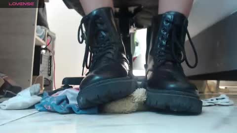 ALMA FENIX  online show from 14, 2, 2025