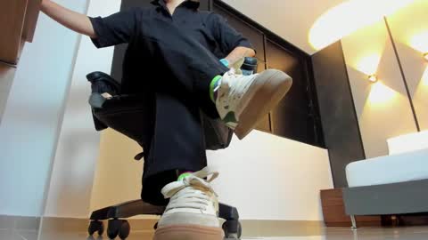 ALMA FENIX  online show from 15, 9, 2025