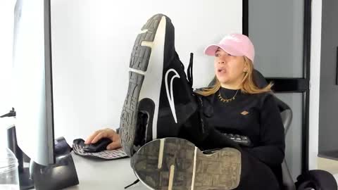 ALMA FENIX  online show from 27, 2, 2026