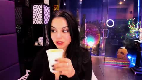 Alma online show from 15, 2, 2025