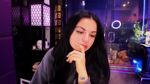 Alma online show from 6, 11, 2025