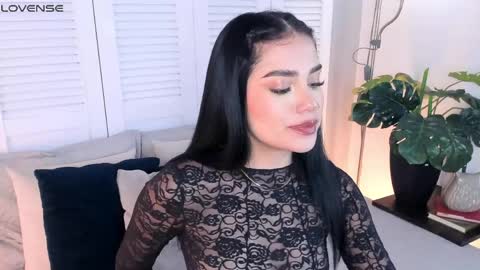 Mia online show from 25, 4, 2026