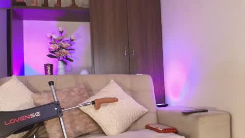 Alma Castillo online show from 11, 7, 2026