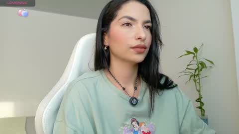 Snapshot of almatease chatting on 2, 6, 2026 Alma online show from 2, 6, 2026