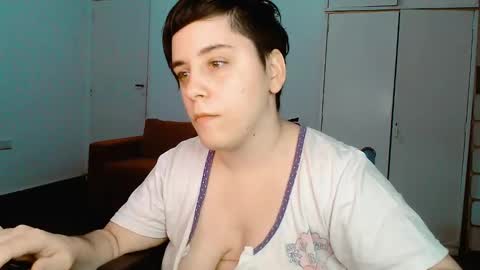 Almond online show from 19, 1, 2025