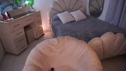 Alondra online show from 28, 6, 2026