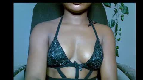 Snapshot of alosexy_bae chatting on 20, 12, 2025 alo online show from 20, 12, 2025