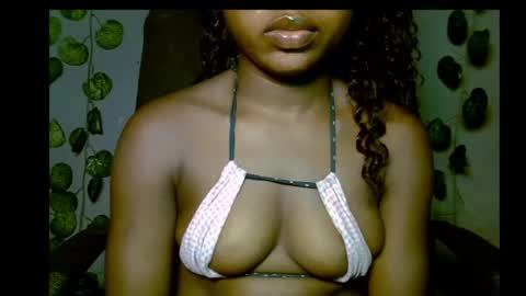 Snapshot of alosexy_bae chatting on 8, 5, 2026 alo online show from 8, 5, 2026