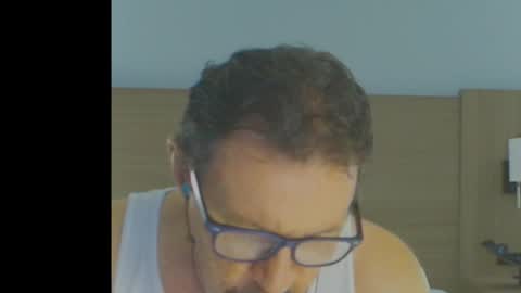 Snapshot of alphablue_wolf1295 chatting on 4, 5, 2026 alphablue_wolf1295 online show from 4, 5, 2026