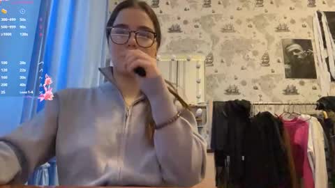 Ksenia online show from 1, 12, 2025