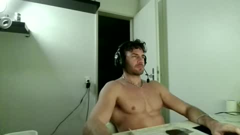 Snapshot of alphah_hunk chatting on 13, 12, 2025 alphah_hunk online show from 13, 12, 2025