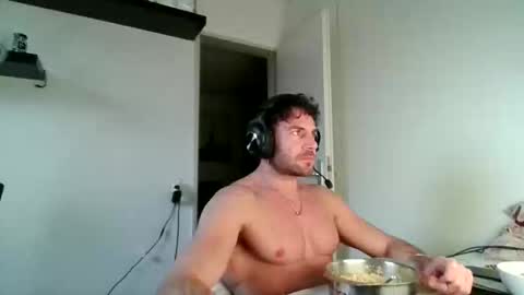 Snapshot of alphah_hunk chatting on 16, 12, 2025 alphah_hunk online show from 16, 12, 2025