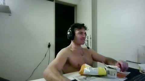 Snapshot of alphah_hunk chatting on 15, 1, 2026 alphah_hunk online show from 15, 1, 2026