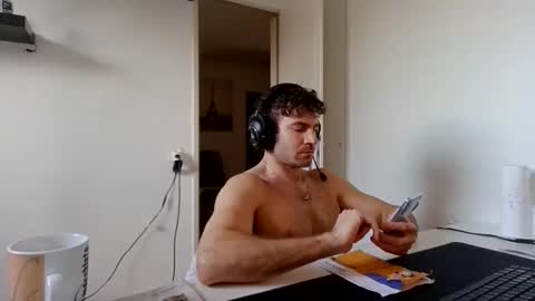 Snapshot of alphah_hunk chatting on 17, 1, 2026 alphah_hunk online show from 17, 1, 2026