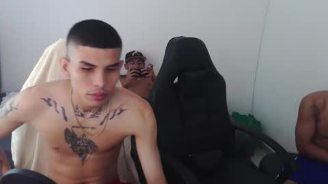 alphas_latins online show from 23, 4, 2026