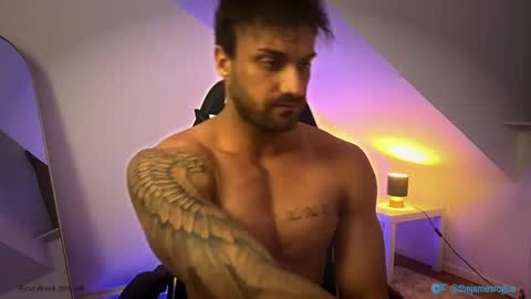 Snapshot of alphastud25 chatting on 28, 4, 2026 alphastud25 online show from 28, 4, 2026